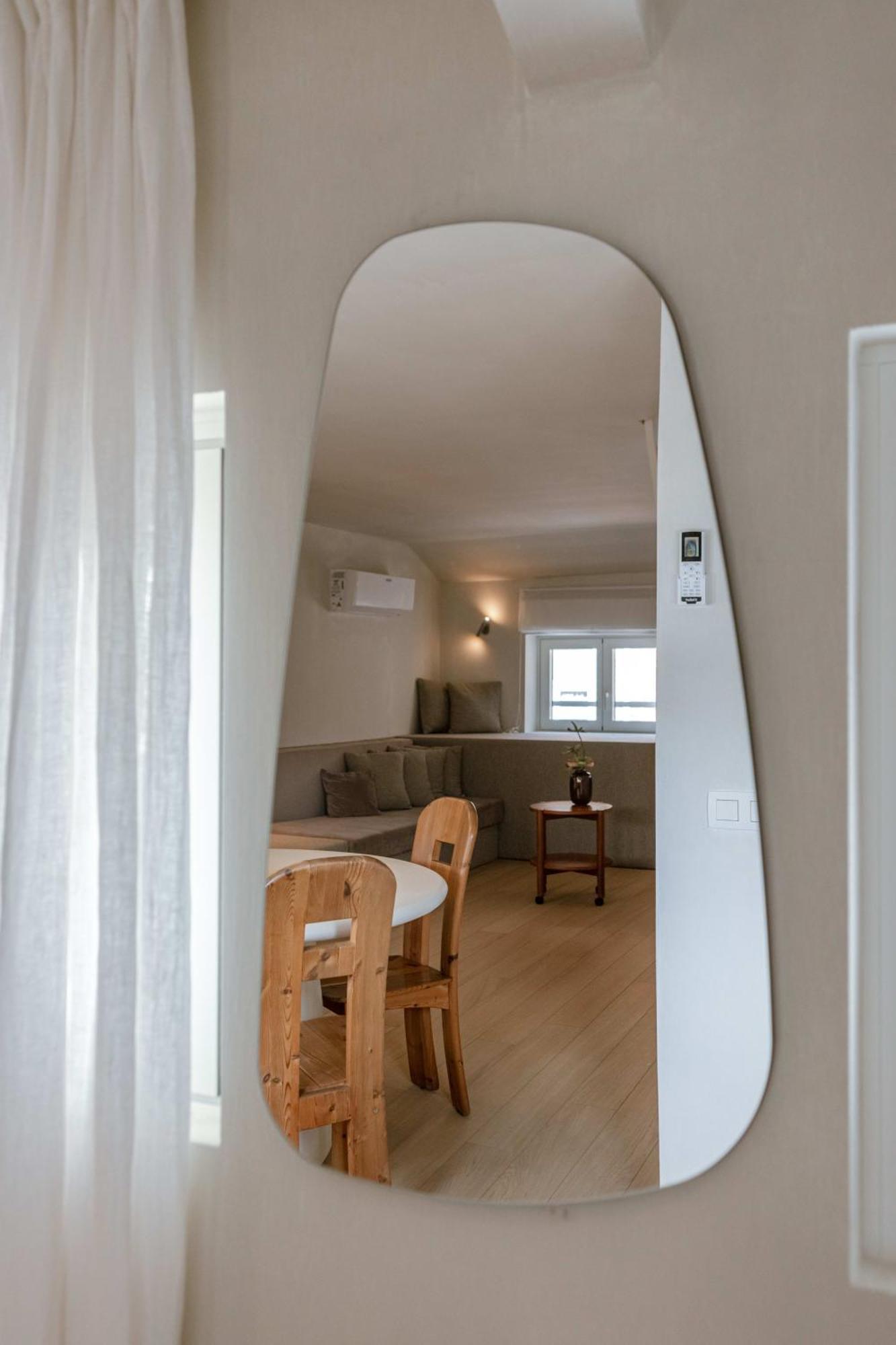 Apartament Huswell - Urban Getaway For Two In The Heart Of Antwerpia Zewnętrze zdjęcie