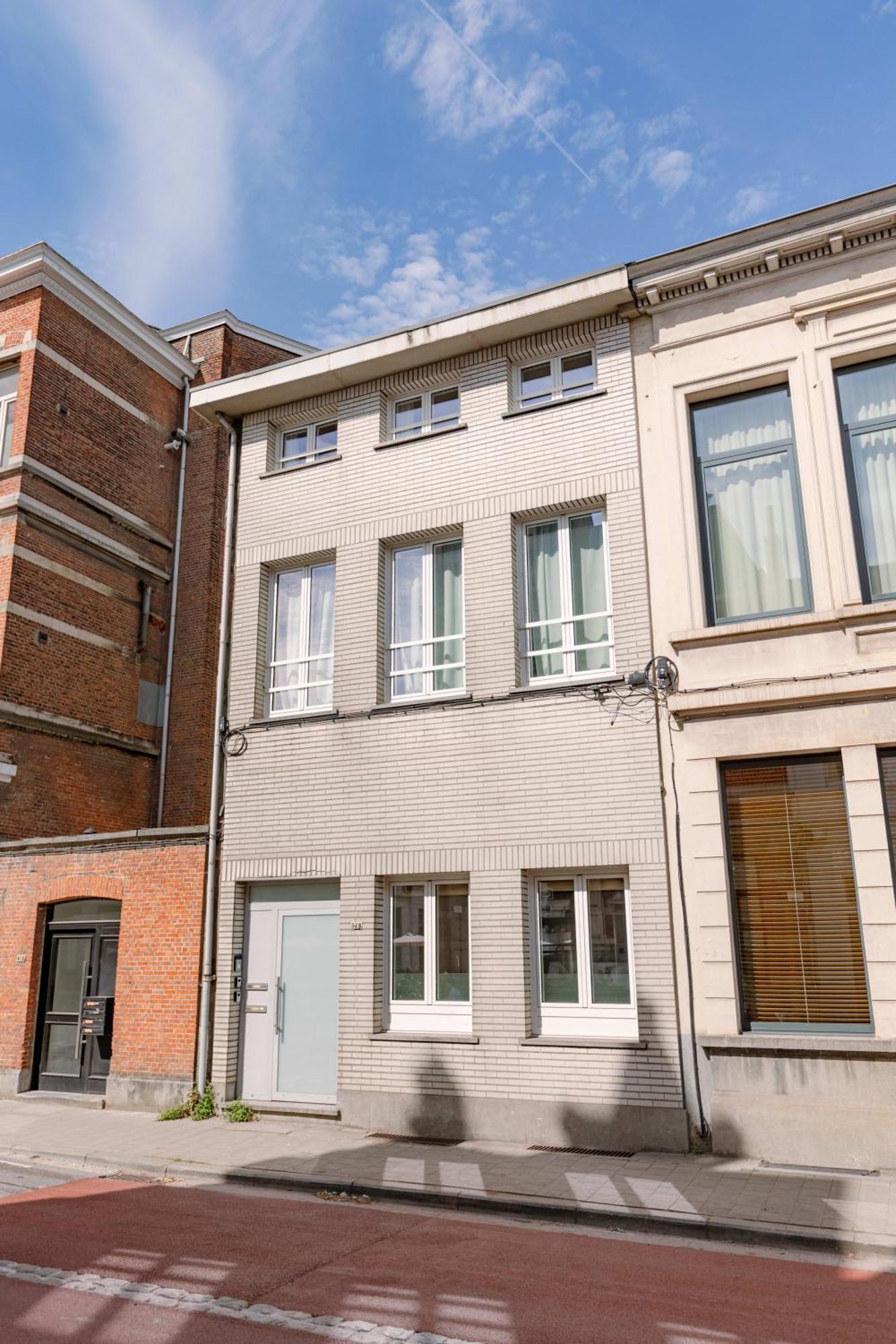Apartament Huswell - Urban Getaway For Two In The Heart Of Antwerpia Zewnętrze zdjęcie